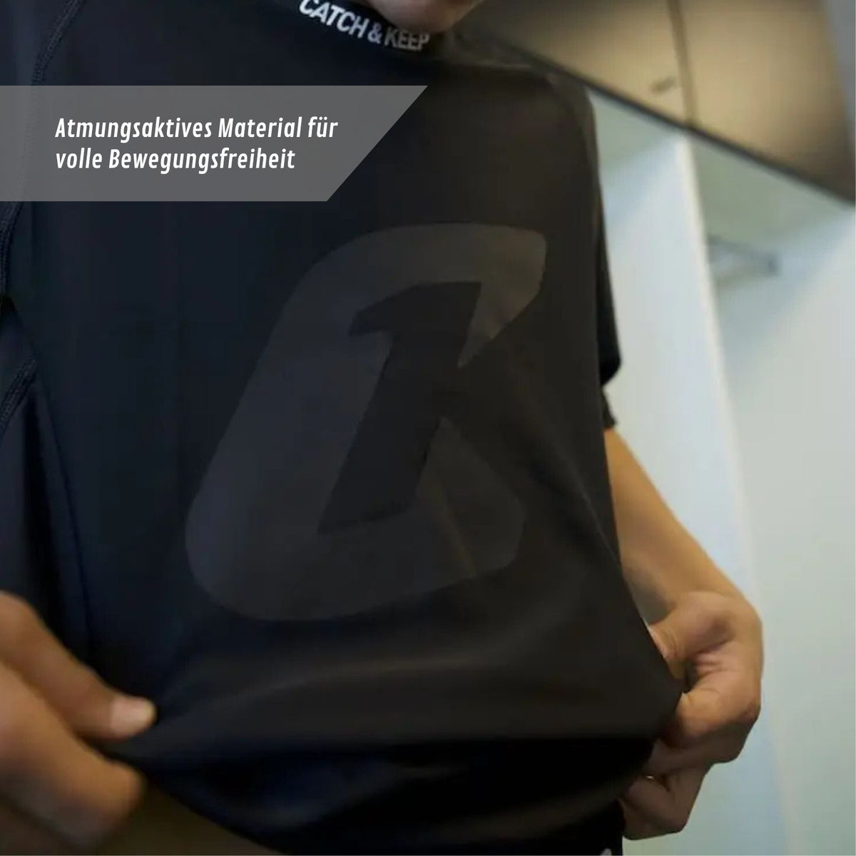 Atmungsaktives Sport Kompressions T-Shirt Gr. S Funktionsshirt Unterziehshirt