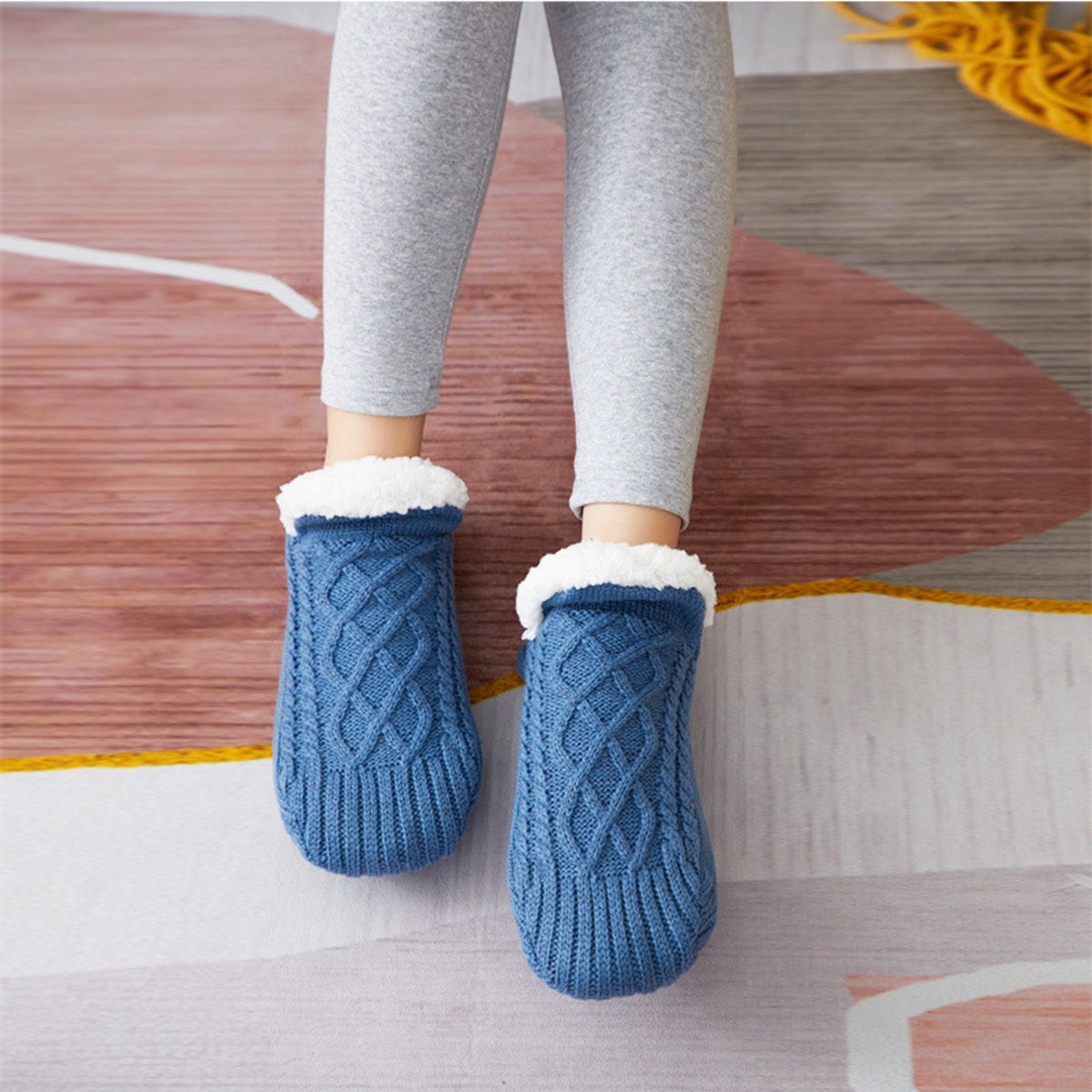 Fuzzy-Socken Gr. 39-42 Pantoffeln Kuschelsocken Hausschuhe Wintersocken