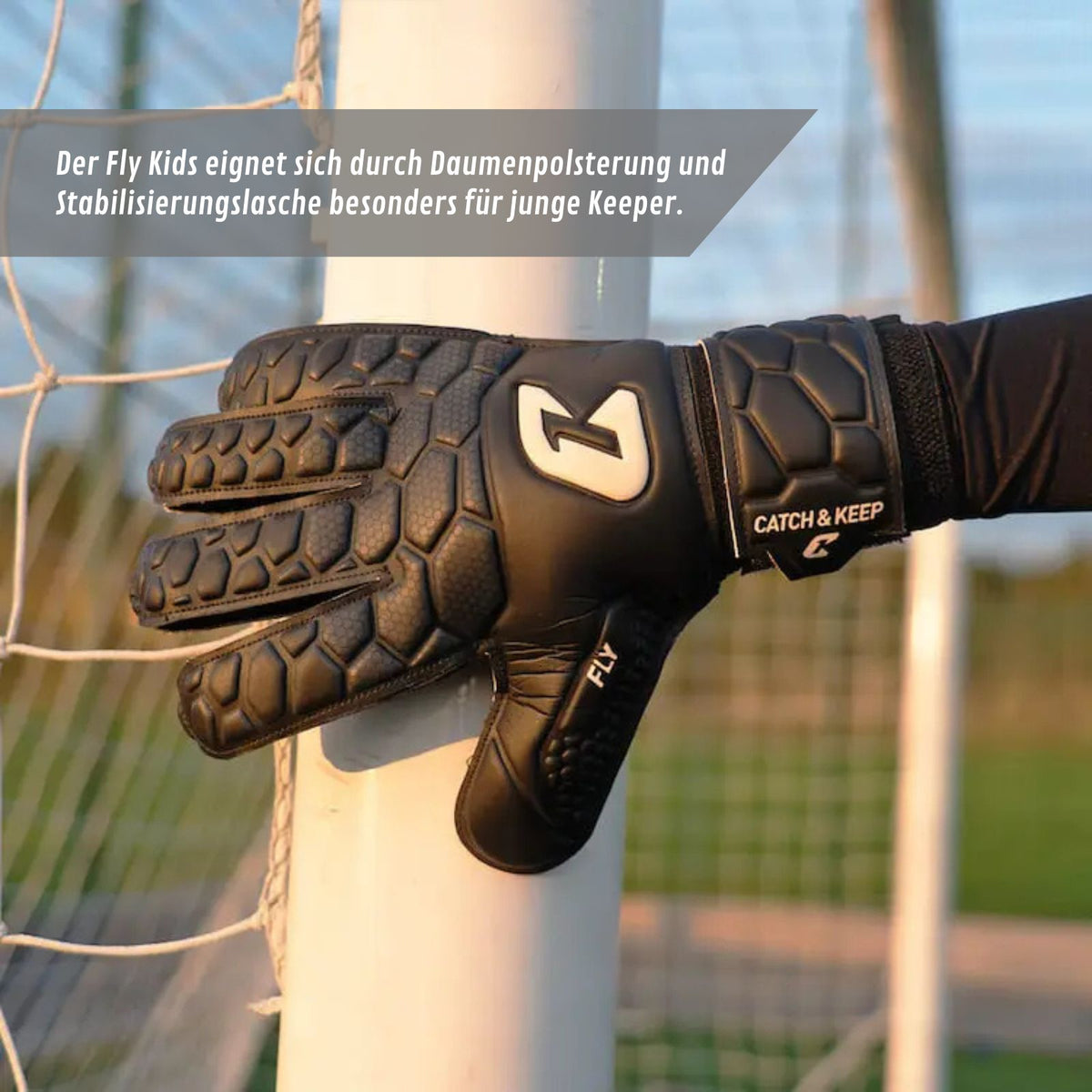 Fussballhandschuhe Fly Kids Dark Soul Gr. 4 Torwart Goalie Handschuhe